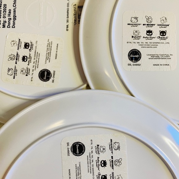 Sanrio & Pillow Fort Kids (Dishware)🍽🥗🥣🍲🍰 - Picture 9 of 14